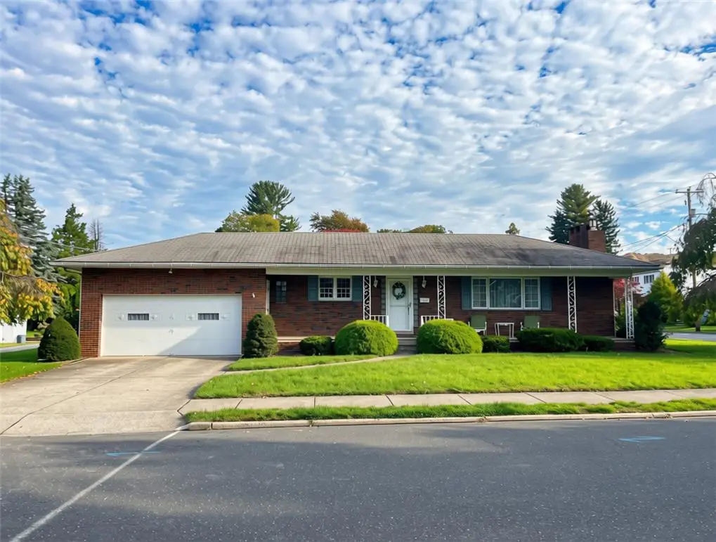 525 Linden Avenue, Hellertown, PA 18055 - #1