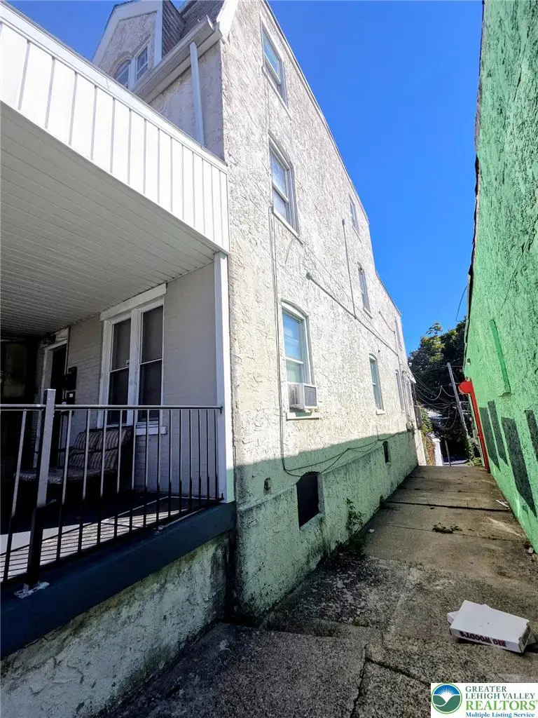 444 Hanover Avenue, Allentown, PA 18109 - #2