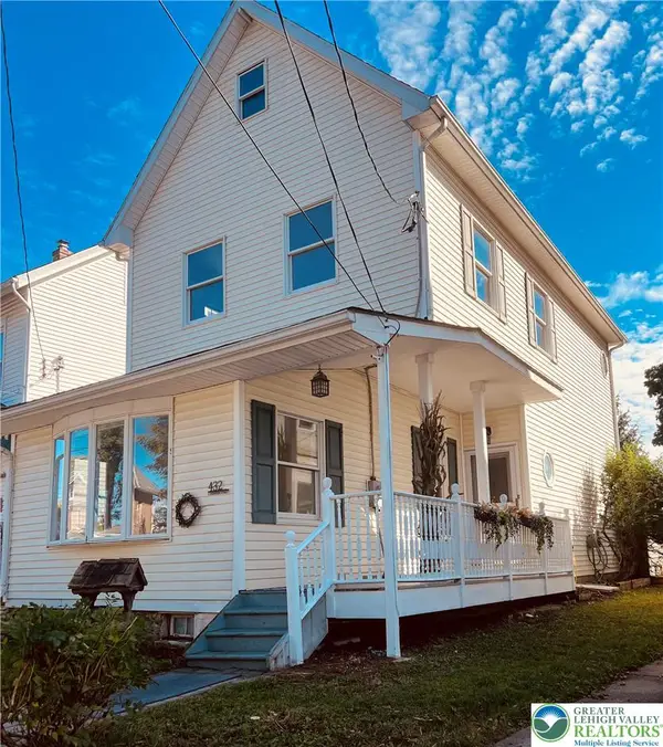 432 E Fairview Street, Coopersburg Boro, PA 18036