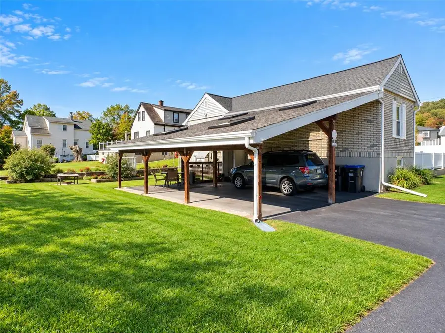 1208 Garden Avenue, Salisbury, PA 18103 - #3