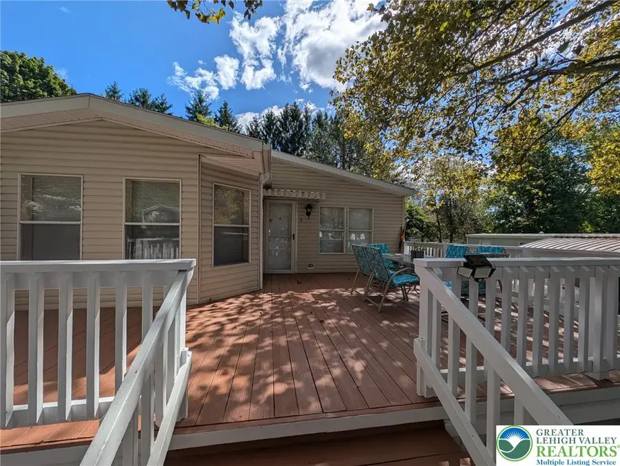 5 Edgewood Court, Moore, PA 18014 - #2