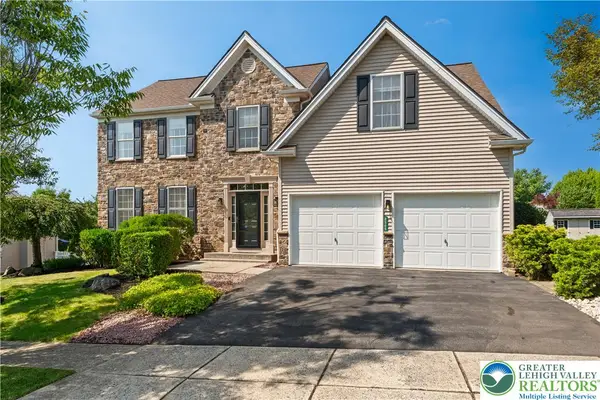 2305 Aberdeen Way, Lower Macungie Twp, PA 18062