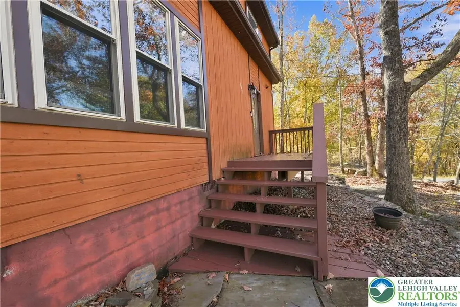 122 Dover Drive, Saw Creek, PA 18324 - #2