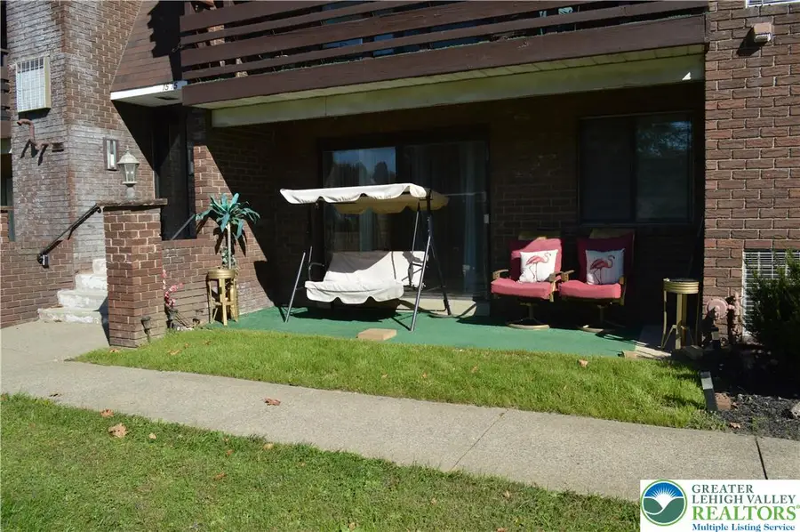 1575 Creekside Road #A20, Whitehall, PA 18052 - #2
