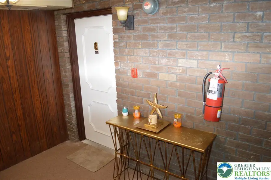 1575 Creekside Road #A20, Whitehall, PA 18052 - #3