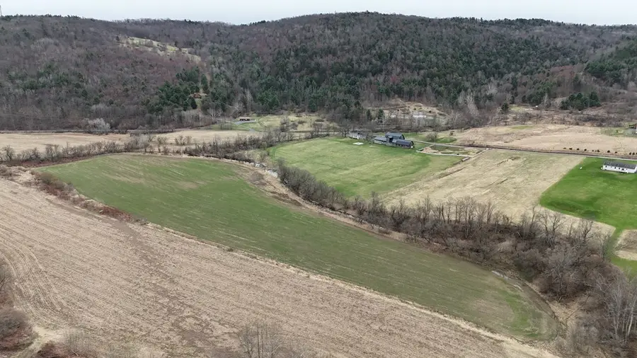 211 Hanks Rd, Troy, PA 16947 - Image #3