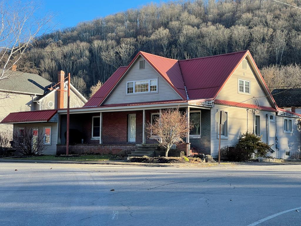 93 Germania Street, Galeton, PA 16922