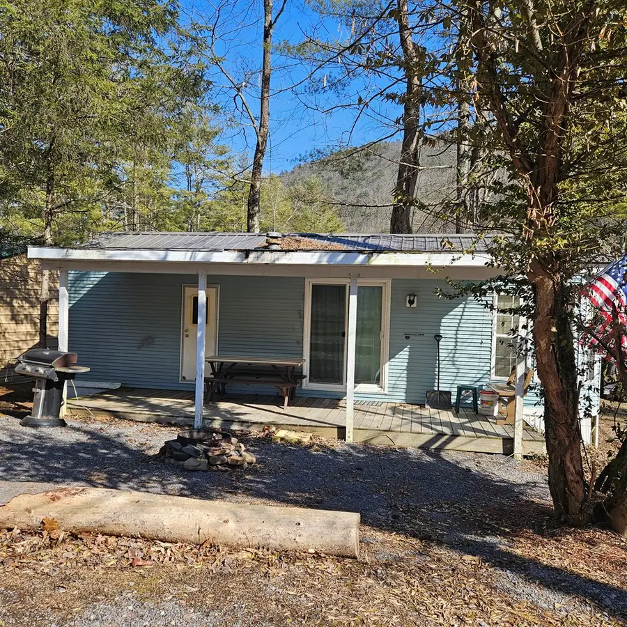 1 Fawn Dr, Waterville, PA 17776 - Image #2