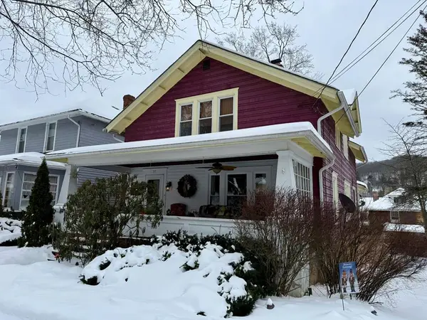 37 Lawrence Ave, Bradford, PA 16701