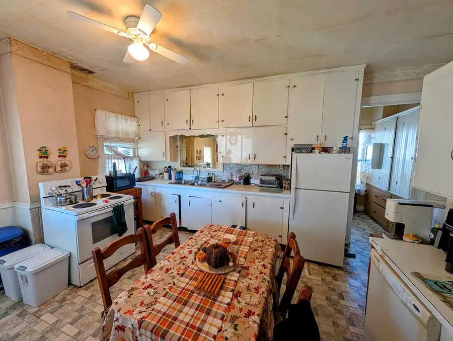 291 Elmira St, Troy, PA 16947 - #3