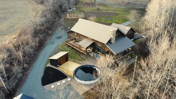 19 Sunset Hill Lane, Wellsboro, PA 16901