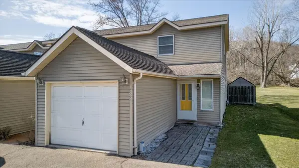 523 Glendale Drive, Endicott, NY 13760