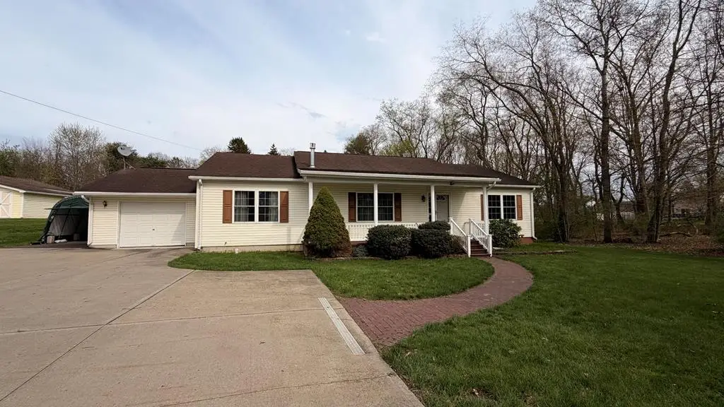 105 Lynch St, Sayre, PA 18840 - #1