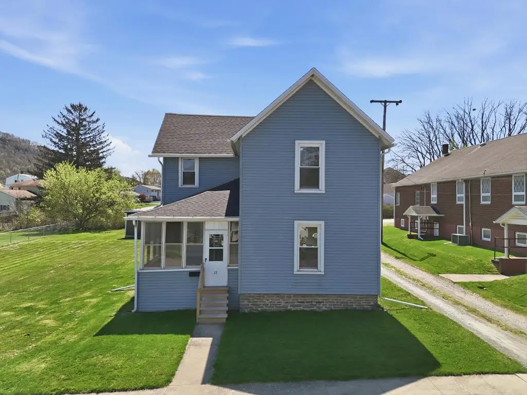 22 Kingsbury Ave, Towanda, PA 18848 - #1