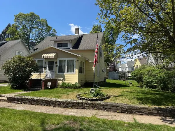 42 Brann St, Canton, PA 17724