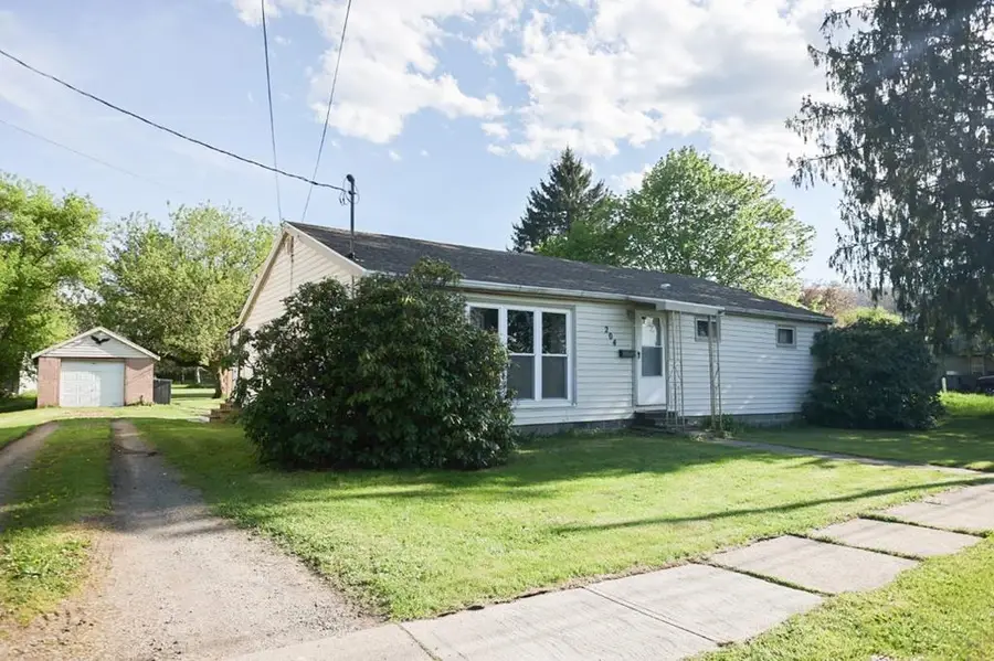 204 Satterlee St, Athens, PA 18810 - #3