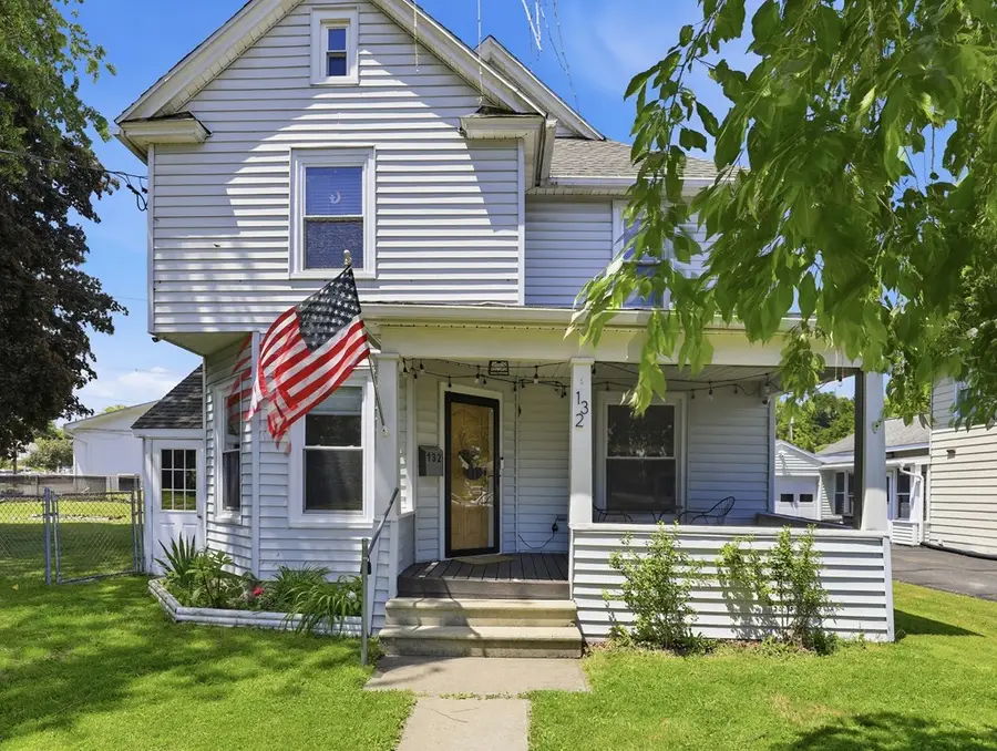 132 S Hopkins St, Sayre, PA 18840 - #3
