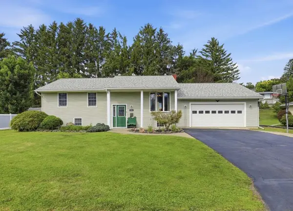 284 Pine Tree Rd, Sayre, PA 18840