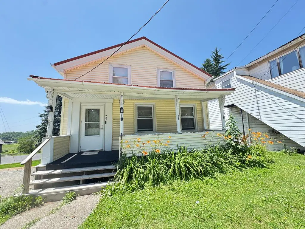 923 Main St, Leraysville, PA 18829 - #1