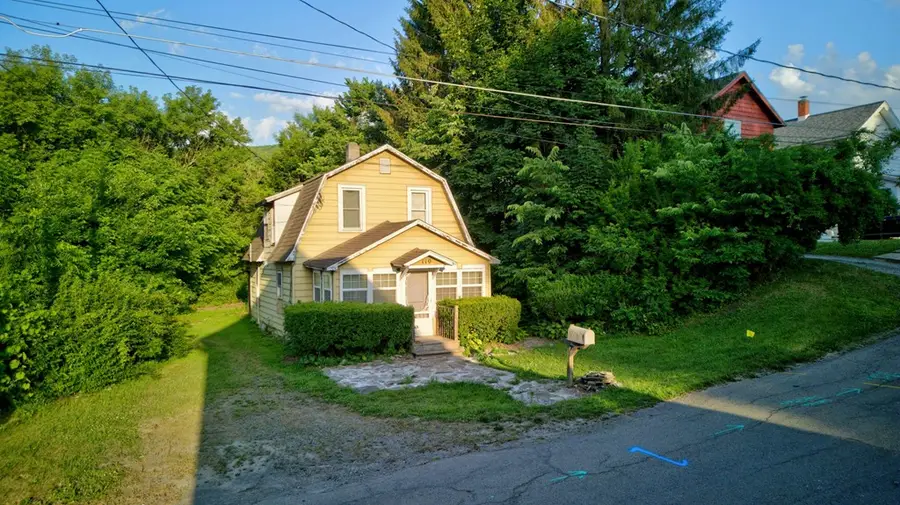 110 N East Street, Sayre, PA 18840 - #3