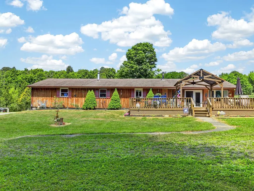 91 Lakeside Dr, Sayre, PA 18840 - #1