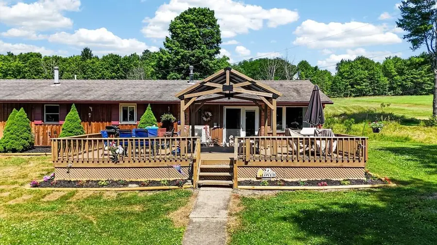 91 Lakeside Dr, Sayre, PA 18840 - #2