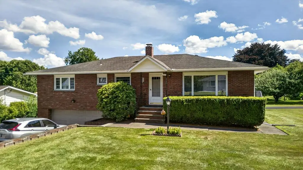 210 Vista Dr, Sayre, PA 18840 - #1