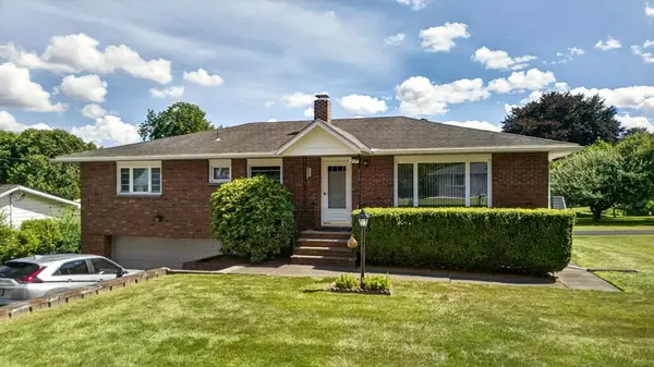 210 Vista Dr, Sayre, PA 18840