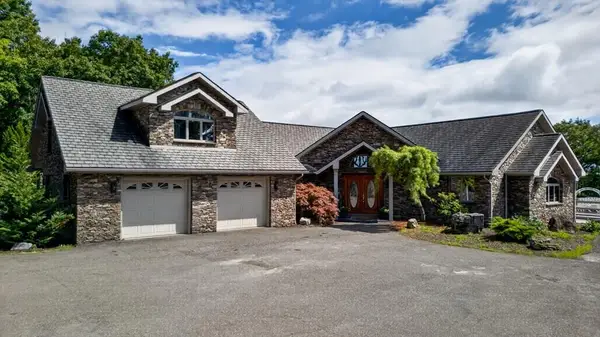 736 Weaver Road, Athens, PA 18810