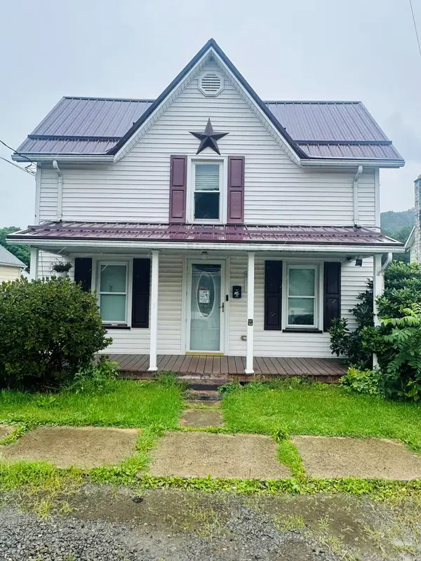 103 South East St., Sayre, PA 18840