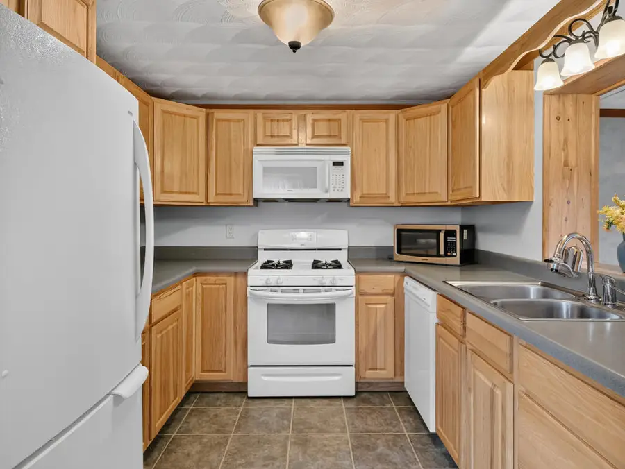 102 Packer Ave, Towanda, PA 18848 - #2