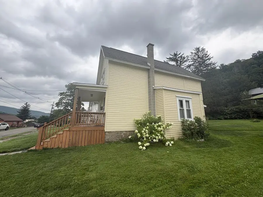 50 Pine St, Galeton, PA 16922 - #3