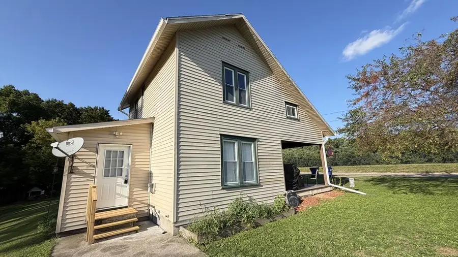 122 S River St, Athens, PA 18810 - #2
