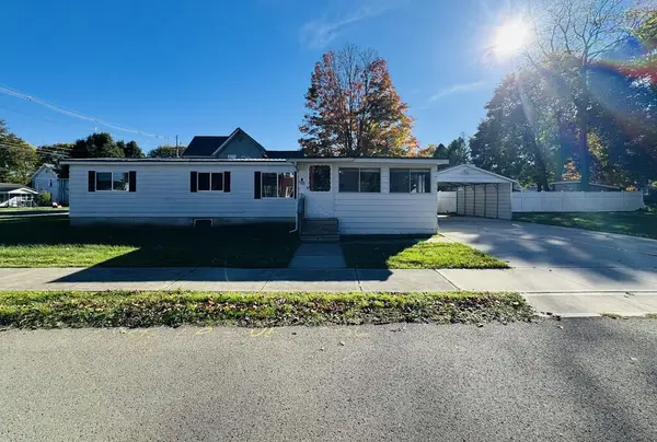 206 E Cooper St, Athens, PA 18810