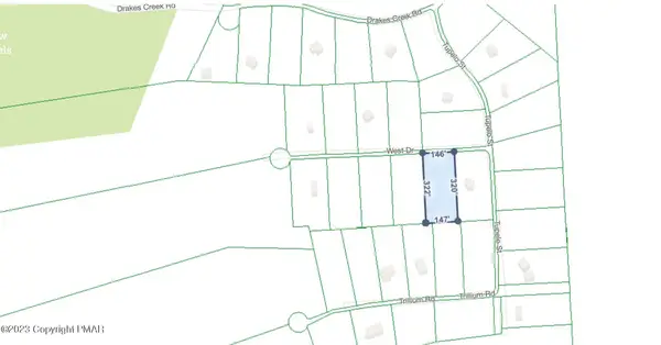 A17 W Drive, Jim Thorpe, PA 18229