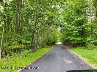 28 Oak Leaf Lane, Pocono Lake, PA 18347 - Image #3