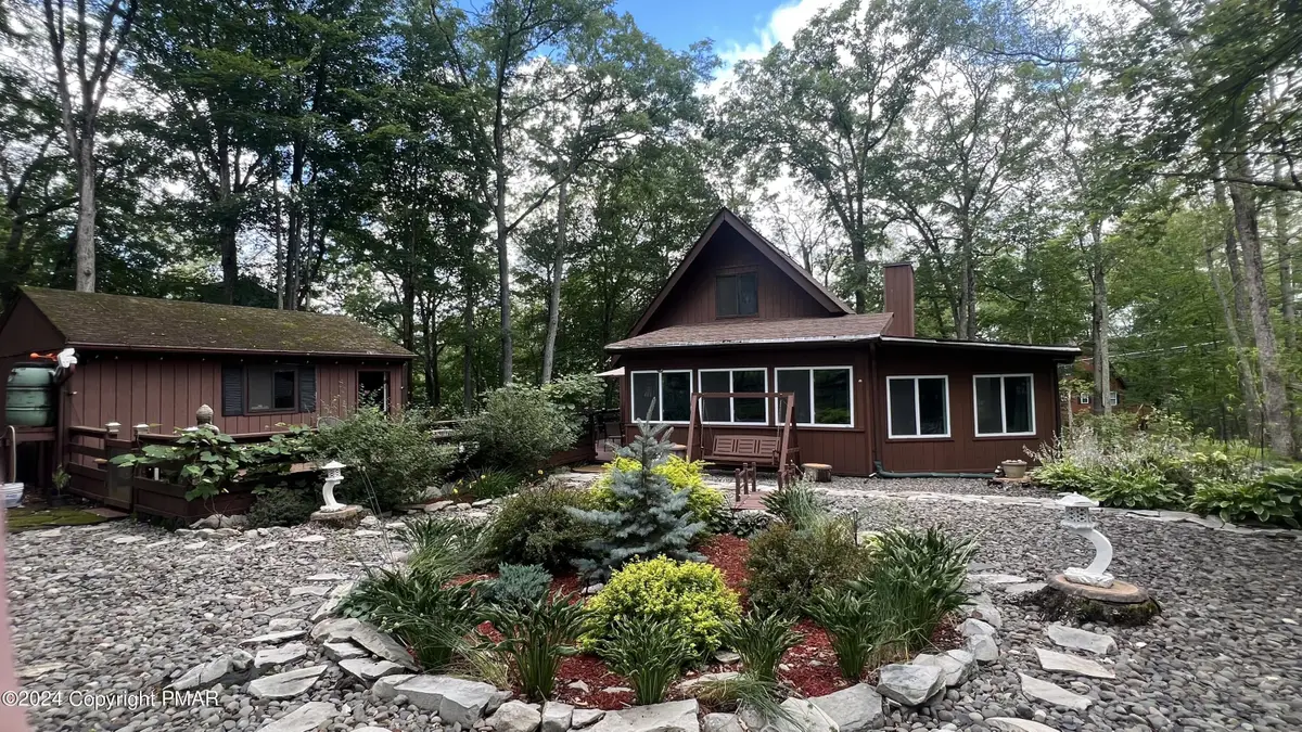 236 Regent Street, Bushkill, PA 18324 - Image #1