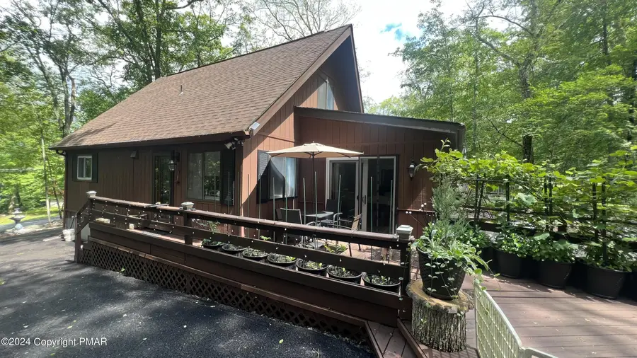 236 Regent Street, Bushkill, PA 18324 - Image #2