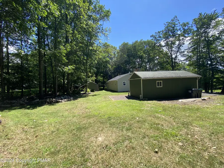 8676 Twin Lake Drive, Kunkletown, PA 18058 - Image #3