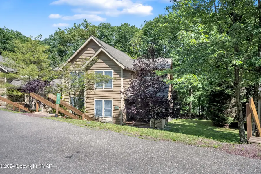 472 Spruce Drive, Tannersville, PA 18372 - Image #2