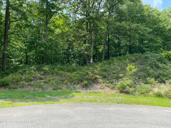 130 High Mountain Lane, Tannersville, PA 18372