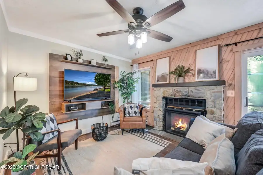 40 Alpine, Lake Harmony, PA 18624 - Image #3