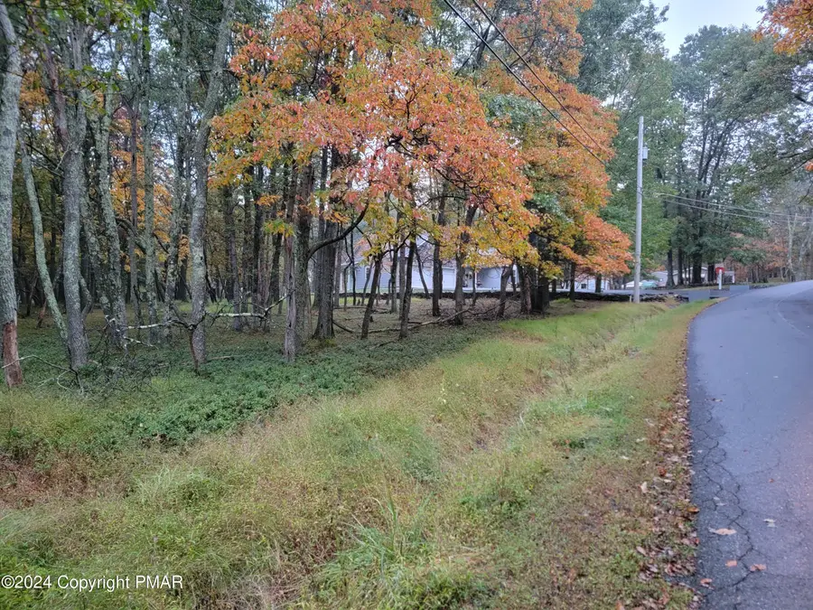 718 Chippewa Trail, Albrightsville, PA 18210 - Image #2