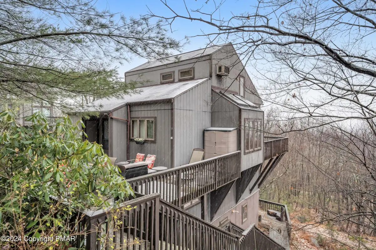 295 Overlook Way, Tannersville, PA 18372 - Image #1