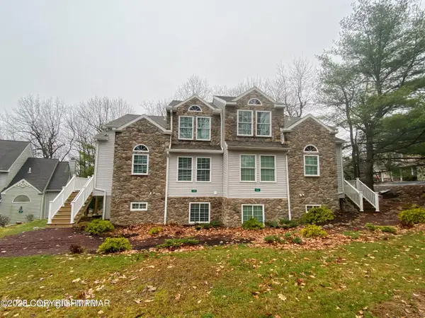 12 Beachwood Court, Lake Harmony, PA 18624