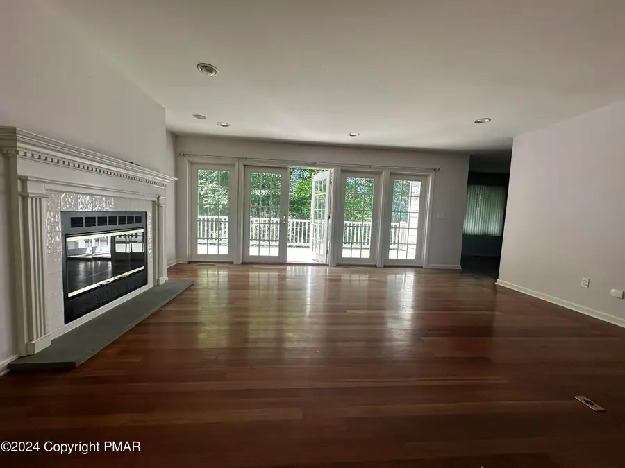 1055 Sky View Drive, East Stroudsburg, PA 18302 - Image #3