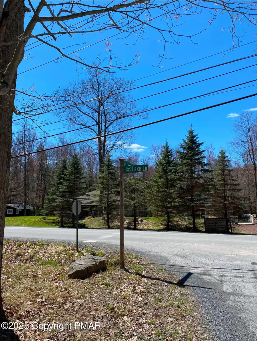 301 Tommy's Lane, Pocono Lake, PA 18347 - Image #2