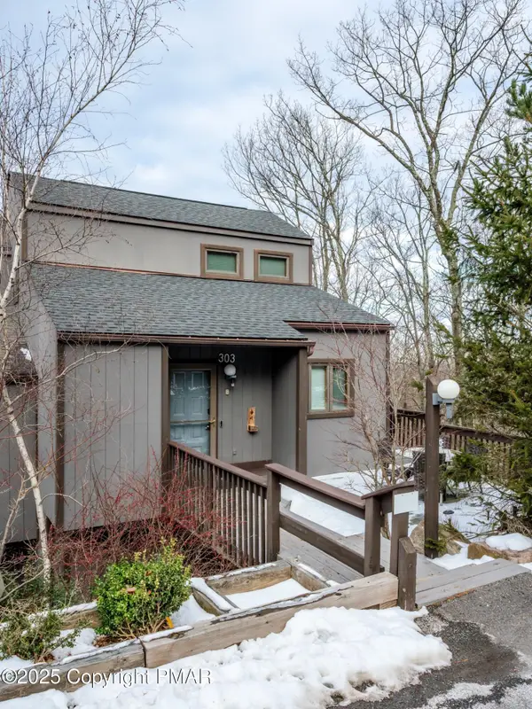 303 Cross Country Lane, Tannersville, PA 18372