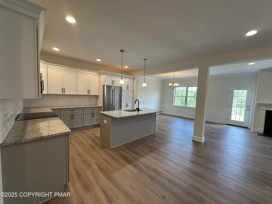 260 Keswick Drive, Blakeslee, PA 18610 - Image #2