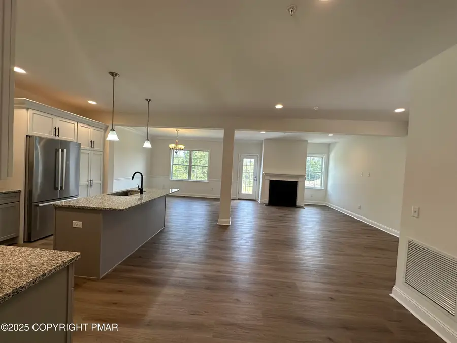 260 Keswick Drive, Blakeslee, PA 18610 - Image #3